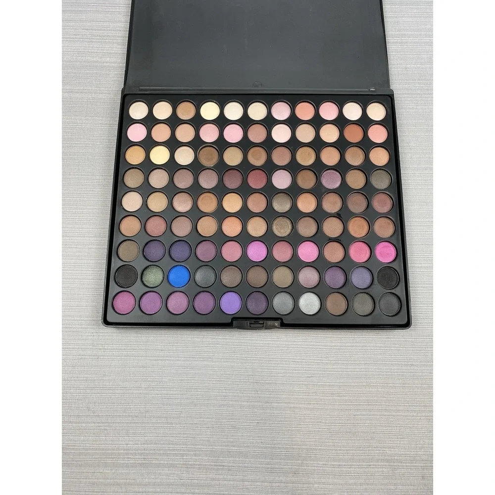bh Cosmetics Urban Luxe 99 Color Eyeshadow Palette‎ New